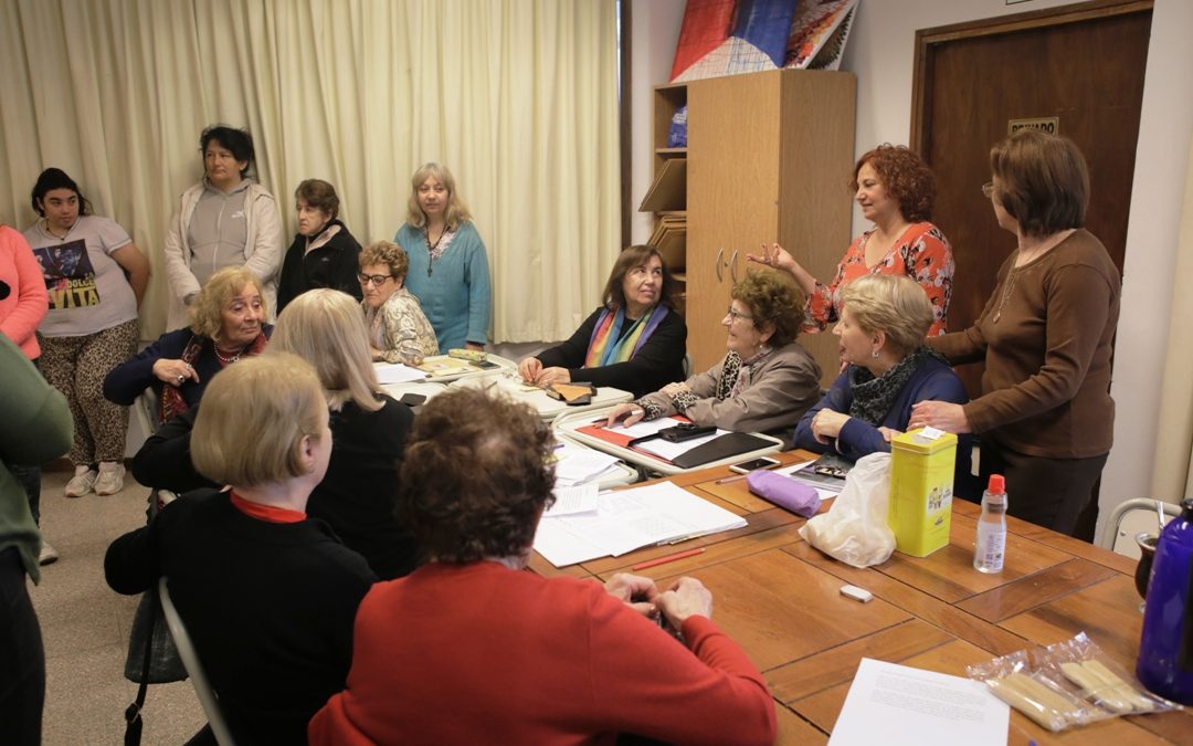 Integrantes de “Encuentro” visitaron el Instituto de Extensión