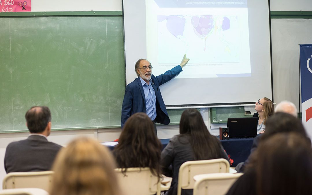 Charla informativa sobre financiamiento de investigaciones