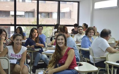 Estudiantes de Sociales debaten en Córdoba
