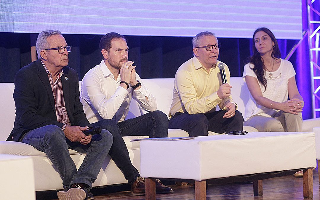 Presente y futuro de la alfalfa, eje de debate en la UNVM