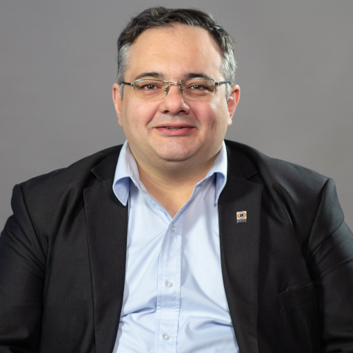 Abg. - Escrib. Germán Carignano