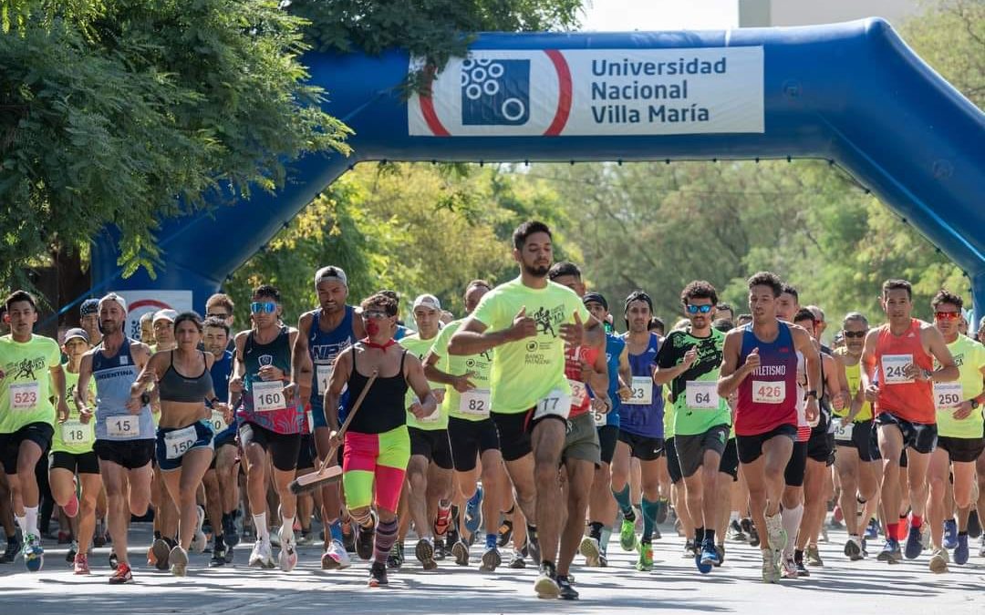 Después de 4 años, la ciudad corrió al ritmo de la Uni