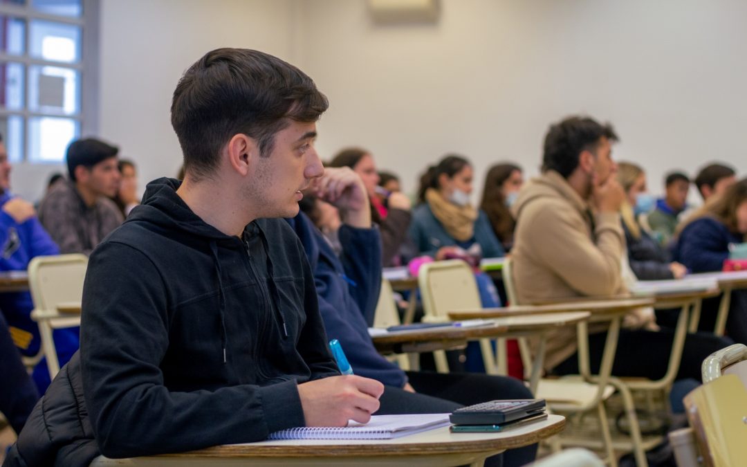 Estudiantes inician su trayectoria en investigación con becas del CIN