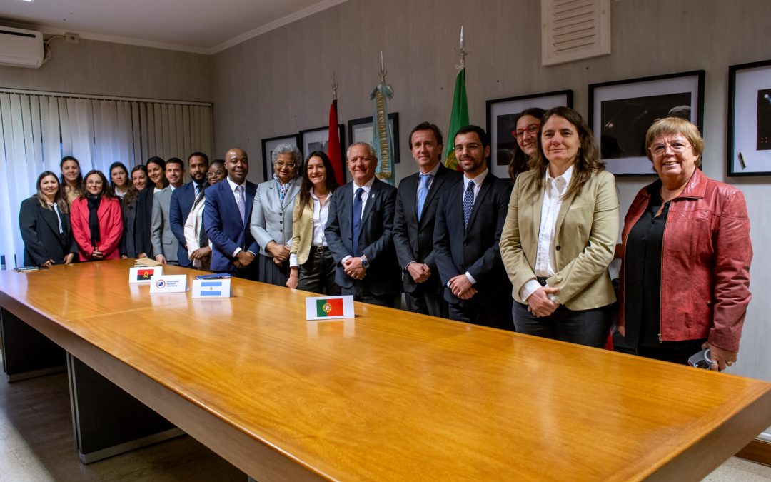 La UNVM recibió a delegaciones de Portugal y Angola
