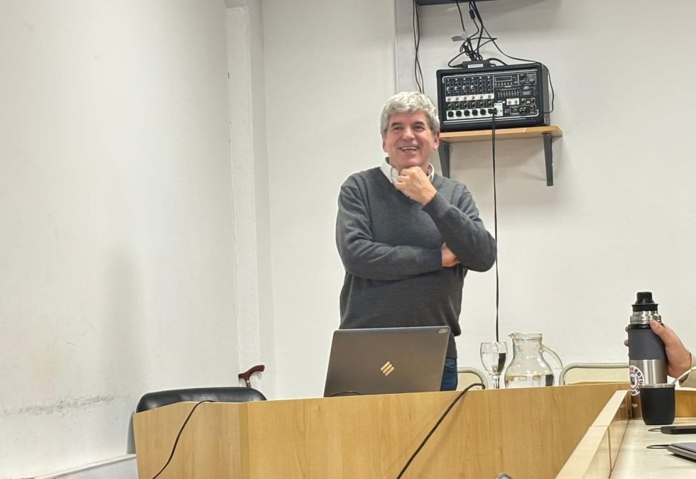 Francisco Tamarit: “La inteligencia artificial cambia las capacidades de aprender en el aula”