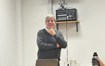 Francisco Tamarit: “La inteligencia artificial cambia las capacidades de aprender en el aula”