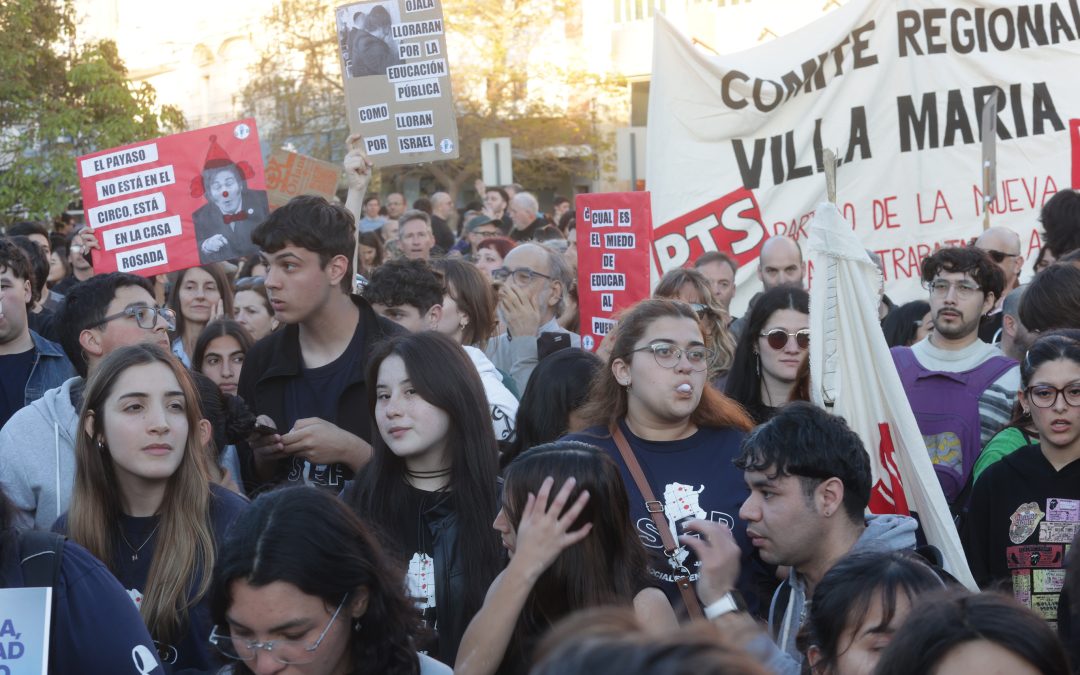 La UNVM y la UTN encabezaron la quinta Marcha Federal Universitaria en Villa María