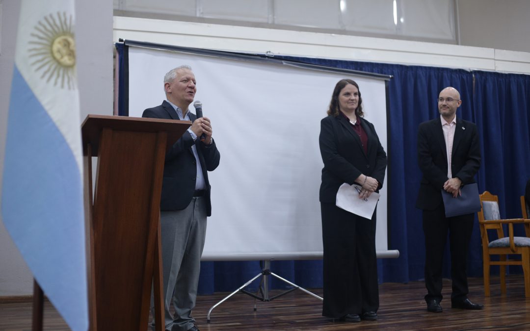 Debaten los desafíos profesionales de las Ciencias Económicas en la era de la IA